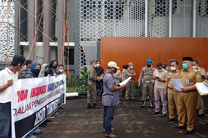 DE86BDC3-1201-4B98-956D-AF510D031C45