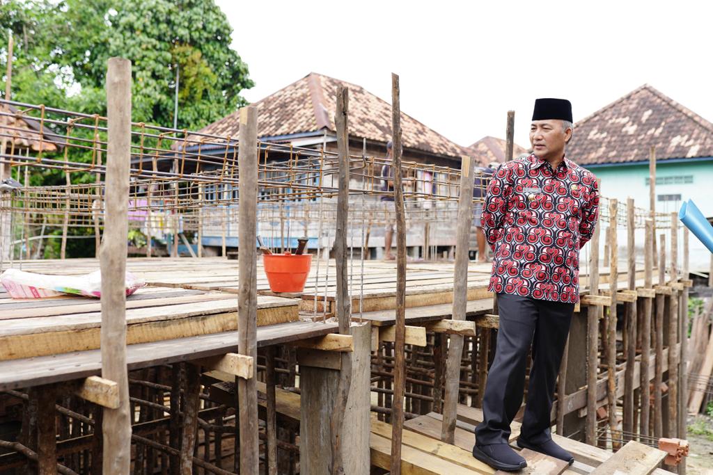 APRIYADI BEDAH-RUMAH3